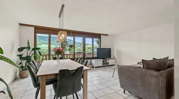 Mehrfamilienhaus mit 3 Einheiten, freie Aussicht in Schupfart