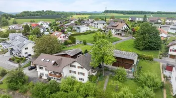 Mehrfamilienhaus mit 3 Einheiten, freie Aussicht in Schupfart