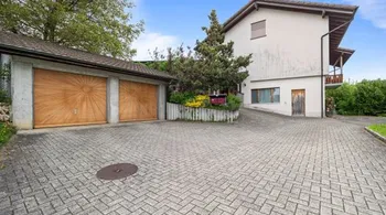 Mehrfamilienhaus mit 3 Einheiten, freie Aussicht in Schupfart