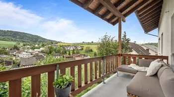 Mehrfamilienhaus mit 3 Einheiten, freie Aussicht in Schupfart