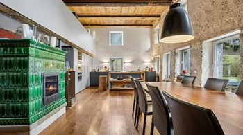 Charmantes 5.5-Zi.-Doppeleinfamilienhaus in Küttigen