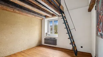 Charmantes 5.5-Zi.-Doppeleinfamilienhaus in Küttigen