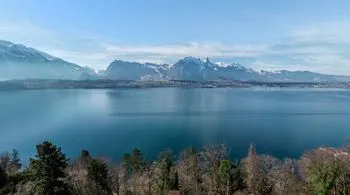 Haus A. W-Ost /3.5-Zimmer-Gartenwohnung an begehrter Lage in Gunten