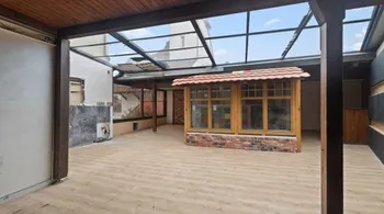 Zentrales Wohn-/Geschäftshaus mit 3 Wohnungen in Schöftland