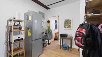 Zentrales Wohn-/Geschäftshaus mit 3 Wohnungen in Schöftland