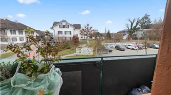 Zentrales Wohn-/Geschäftshaus mit 3 Wohnungen in Schöftland