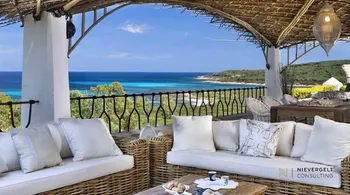 7-Zimmer-Villa mit Meerblick und Pool in San Teodoro kaufen