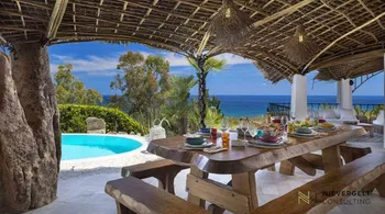 7-Zimmer-Villa mit Meerblick und Pool in San Teodoro kaufen