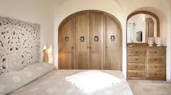 7-Zimmer-Villa mit Meerblick und Pool in San Teodoro kaufen