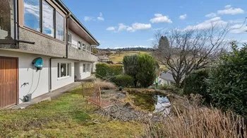 8-Zimmer-Haus mit Wintergarten und Panoramablick auf Gränichen & die Berge