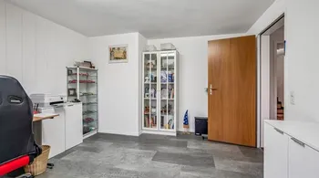 8-Zimmer-Haus mit Wintergarten und Panoramablick auf Gränichen & die Berge