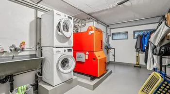 8-Zimmer-Haus mit Wintergarten und Panoramablick auf Gränichen & die Berge