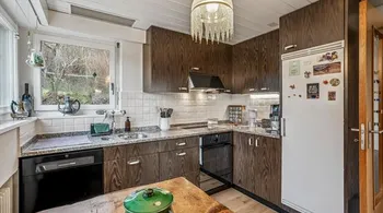 8-Zimmer-Haus mit Wintergarten und Panoramablick auf Gränichen & die Berge