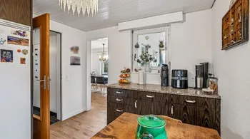 8-Zimmer-Haus mit Wintergarten und Panoramablick auf Gränichen & die Berge