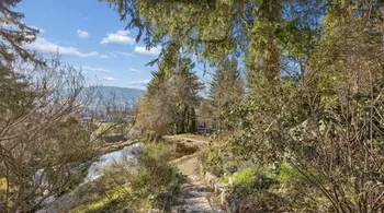 Jugendstilvilla in Reinach mit aussergewöhnlichem Parkgarten