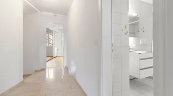 Grosszügiges Wohnen im 5½ Zimmer Reihenhaus in direkter Seenähe