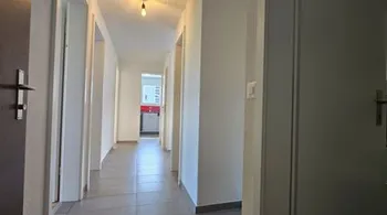 Frisch renovierte 4.5 Zi.-Wohnung direkt neben Kindergarten- & Grundschule