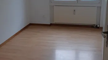 Frisch renovierte 4.5 Zi.-Wohnung direkt neben Kindergarten- & Grundschule