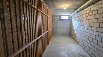 Frisch renovierte 4.5 Zi.-Wohnung direkt neben Kindergarten- & Grundschule