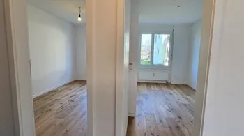 Frisch renovierte 4.5 Zi.-Wohnung direkt neben Kindergarten- & Grundschule