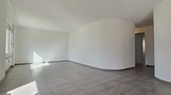 Frisch renovierte 4.5 Zi.-Wohnung direkt neben Kindergarten- & Grundschule