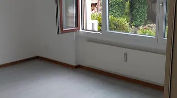 Frisch renovierte 4.5 Zi.-Wohnung direkt neben Kindergarten- & Grundschule