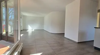 Frisch renovierte 4.5 Zi.-Wohnung direkt neben Kindergarten- & Grundschule