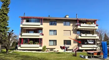 Frisch renovierte 4.5 Zi.-Wohnung direkt neben Kindergarten- & Grundschule