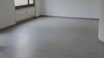 Frisch renovierte 4.5 Zi.-Wohnung direkt neben Kindergarten- & Grundschule