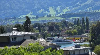 Exklusives Wohnen für junge Luxusliebhaber – ALLES ANDERS ALS 08/15