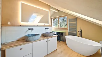 Freistehendes 3-Zimmer-Holzhaus mit Weitsicht in Galgenen