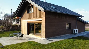 Freistehendes 3-Zimmer-Holzhaus mit Weitsicht in Galgenen