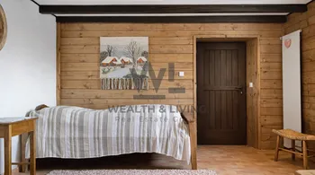 Chalet con terreno edificabile di 1387 m² e garage