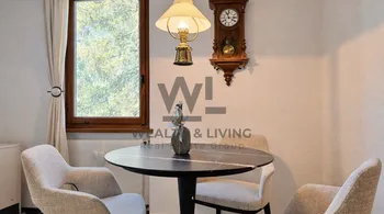 Chalet con terreno edificabile di 1387 m² e garage