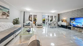 Greppen: 5.5-Zimmer-EG-Wohnung mit 35 m² Terrasse kaufen