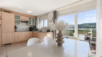 Helle 3.5-Zimmer-Wohnung mit Bergsicht in Pieterlen kaufen