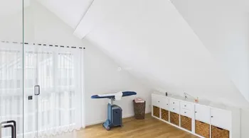 3-Familienhaus, saniert 2021, mit 2 Garagen in Trimbach