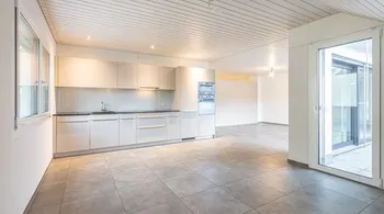 Helle 4.5-Zimmer-Dachwohnung mit Balkon in Nesselnbach