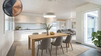 Helle 4.5-Zimmer-Dachwohnung mit Balkon in Nesselnbach