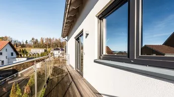 5.5-Zi.-Doppelhaushälfte, modern & ruhig, Lanzenneunforn