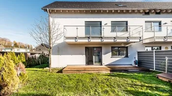 5.5-Zi.-Doppelhaushälfte, modern & ruhig, Lanzenneunforn