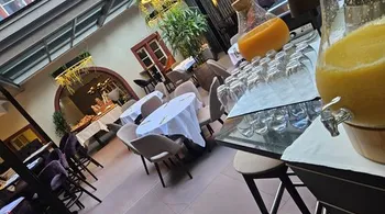 Stilvolles Restaurant mit Innenhof, 310 m², Basel Altstadt