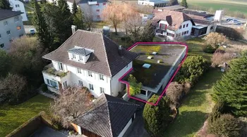 Helle Praxis-/Bürofläche 165 m² mit 3 Parkplätzen in Wünnewil