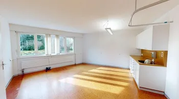 Helle Praxis-/Bürofläche 165 m² mit 3 Parkplätzen in Wünnewil