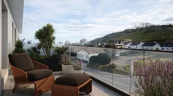 2.5-Zi.-Attika mit 78.5 m² Terrasse - urban wohnen, Killwangen