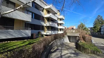 Helle 4.5-Zimmer-Wohnung mit Panoramabalkon in Bern Bümpliz – Ihr neues Zuhause mit Weitblick