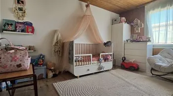 Helle 4.5-Zimmer-Wohnung mit Panoramabalkon in Bern Bümpliz – Ihr neues Zuhause mit Weitblick