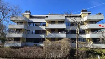 Helle 4.5-Zimmer-Wohnung mit Panoramabalkon in Bern Bümpliz – Ihr neues Zuhause mit Weitblick