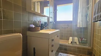 Helle 4.5-Zimmer-Wohnung mit Panoramabalkon in Bern Bümpliz – Ihr neues Zuhause mit Weitblick