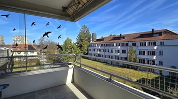 Helle 4.5-Zimmer-Wohnung mit Panoramabalkon in Bern Bümpliz – Ihr neues Zuhause mit Weitblick